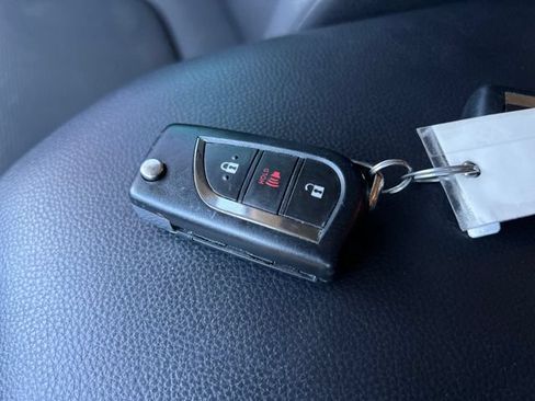 Used 2019 Toyota RAV4 LE w/ All Weather Liner Package AWD/4WD image 29