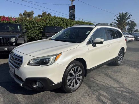 Used 2015 Subaru Outback 2.5i Limited AWD/4WD image 3