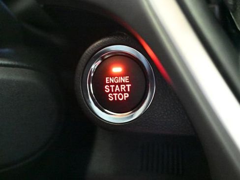 Used 2025 Subaru Crosstrek 2.5i Premium w/ Crosstrek Mirror Package image 33