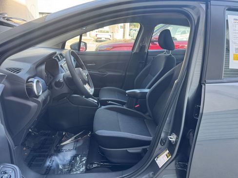 Used 2025 Nissan Versa SV image 25