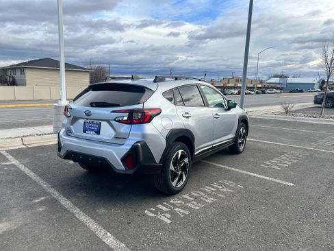 New 2026 Subaru Crosstrek 2.5i Limited image 3