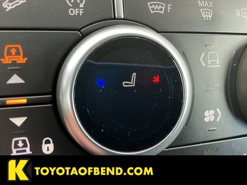 Used 2022 Land Rover Defender 90 image 22