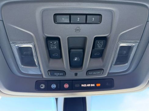 Used 2020 Chevrolet Silverado 1500 LT w/ All-Star Edition image 25