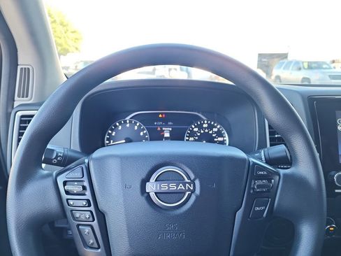 Used 2023 Nissan Frontier SV image 19