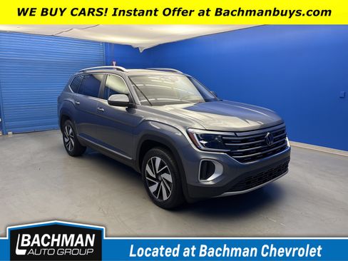 Used 2024 Volkswagen Atlas SEL AWD/4WD image 1
