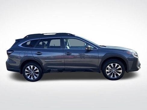 Used 2025 Subaru Outback Limited w/ Popular Package #2 image 7