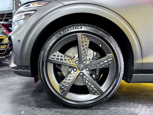 Used 2024 Genesis GV70 3.5T Sport w/ Sport Advanced Package image 30