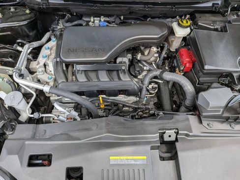Used 2022 Nissan Rogue Sport SV FWD image 38
