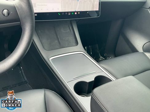 Used 2021 Tesla Model Y Long Range AWD/4WD image 45