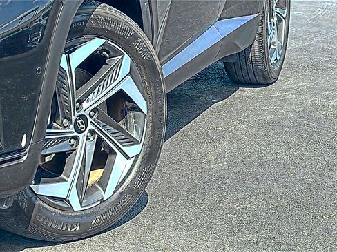 Used 2024 Hyundai Tucson Limited FWD image 3