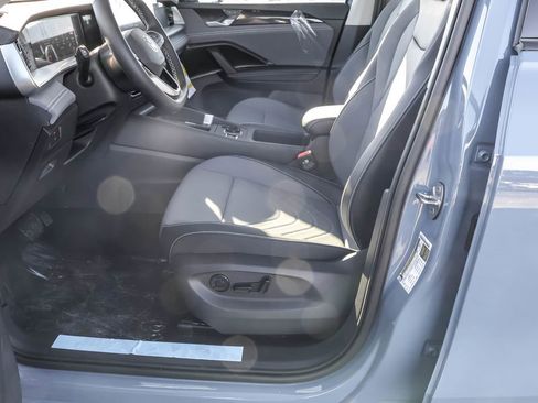 New 2026 Volkswagen Tiguan SE image 22