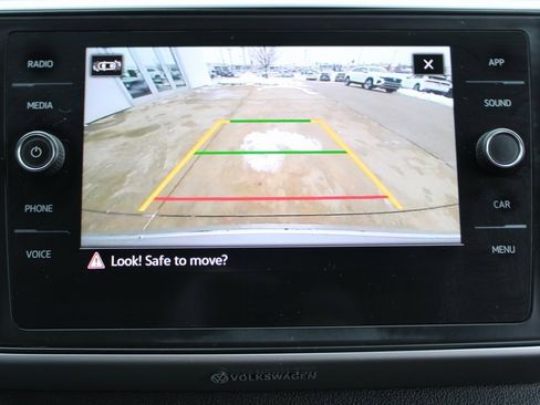 Certified 2021 Volkswagen Atlas Cross Sport SE image 16