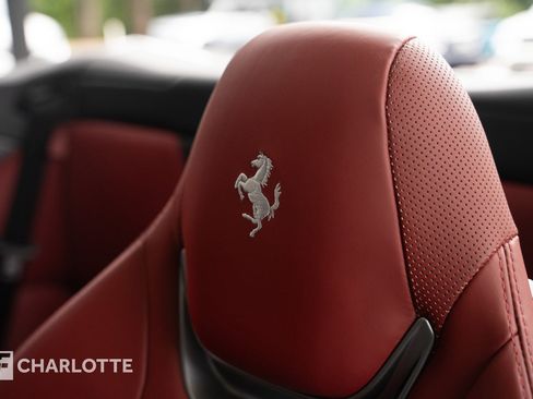 Used 2022 Ferrari Portofino M image 23