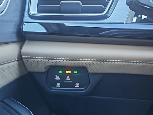New 2026 Volkswagen Atlas Cross Sport SE AWD/4WD image 36