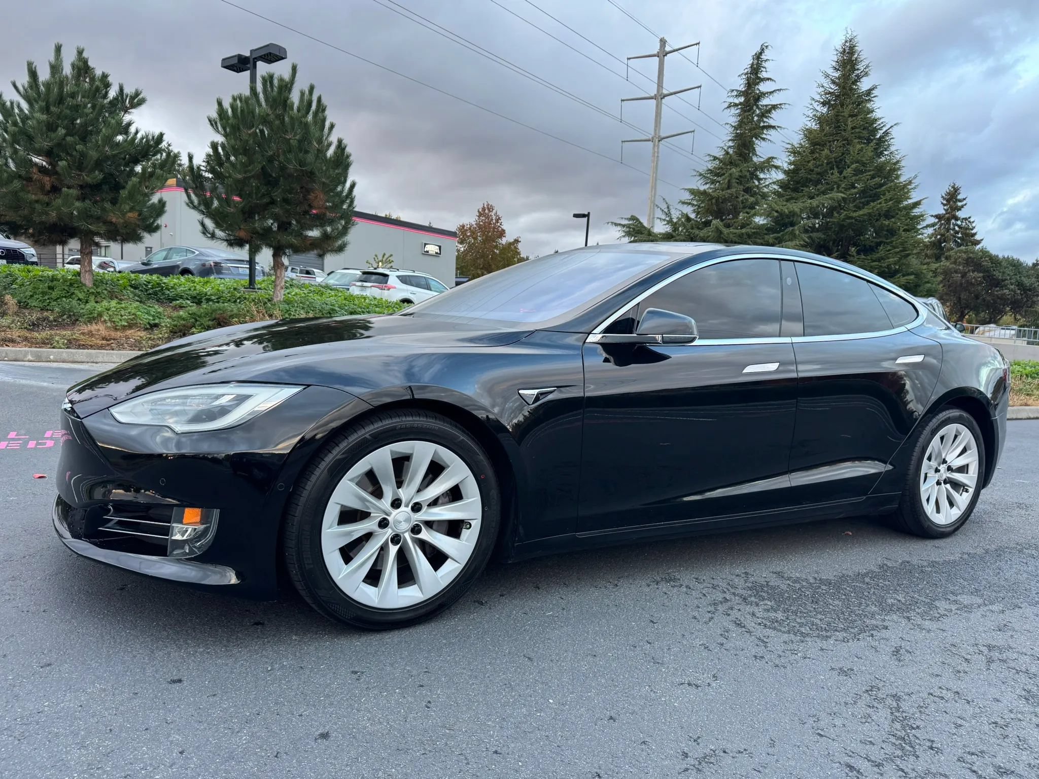 Used 2017 Tesla Model S 75D AWD/4WD image 5