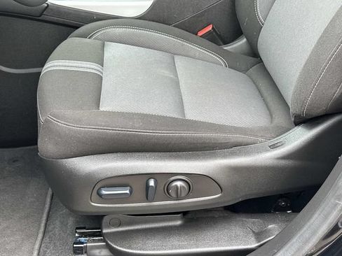 Used 2024 Chevrolet Blazer LT w/ Convenience Package FWD image 16