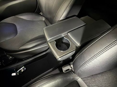 Used 2014 Tesla Model S 60 image 28