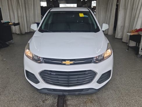 Used 2019 Chevrolet Trax LS FWD image 9