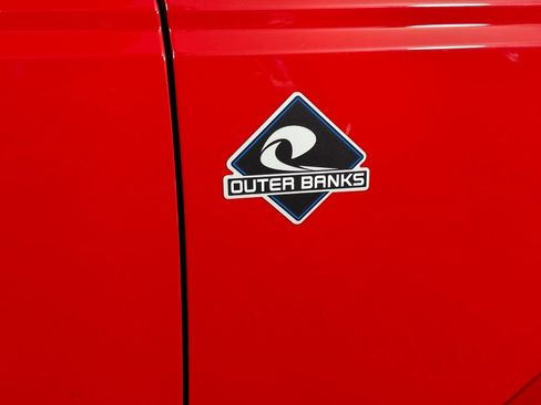 Used 2023 Ford Bronco Outer Banks AWD/4WD image 14