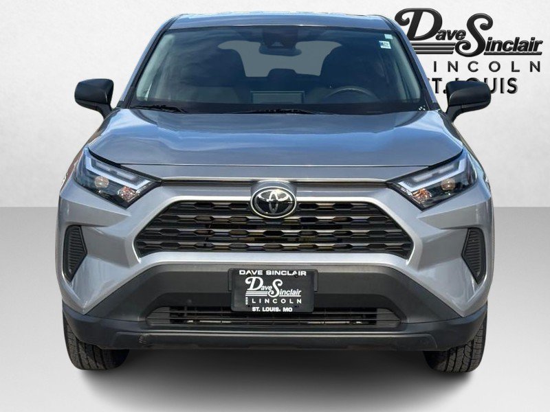 Used 2025 Toyota RAV4 LE FWD image 8