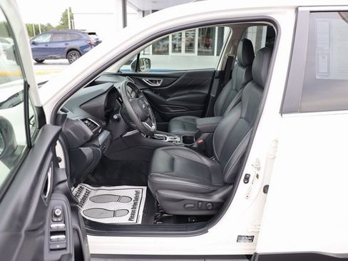 Used 2020 Subaru Forester Limited image 17