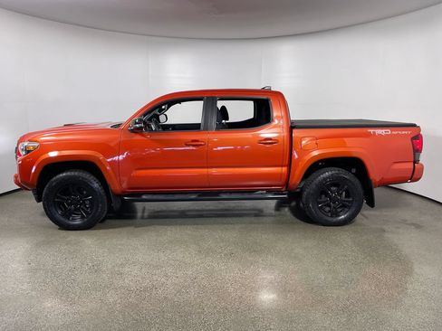 Certified 2018 Toyota Tacoma TRD Sport RWD image 6