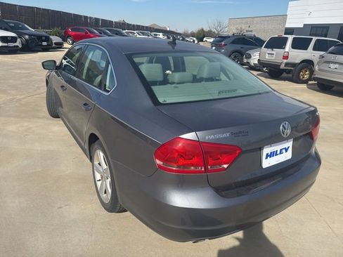 Used 2015 Volkswagen Passat 1.8T Limited Edition image 8