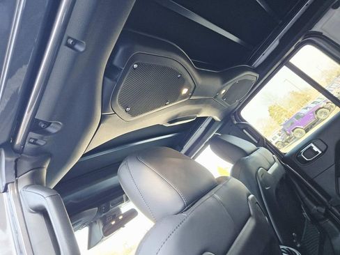 New 2026 Jeep Wrangler Unlimited Rubicon image 17