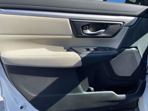 Certified 2017 Honda CR-V LX image 12