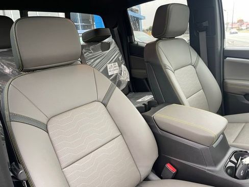 New 2026 Chevrolet Colorado ZR2 w/ Midnight Edition image 13