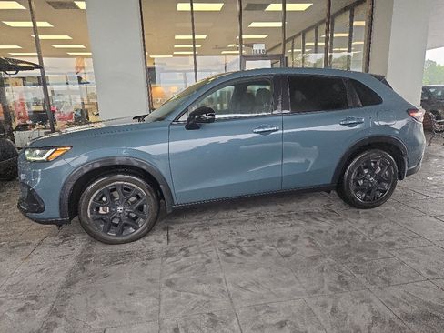 Used 2025 Honda HR-V Sport image 6