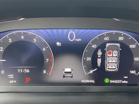 Used 2023 Honda Pilot Elite image 23