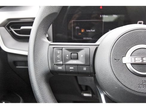 Used 2025 Nissan Kicks S FWD image 18