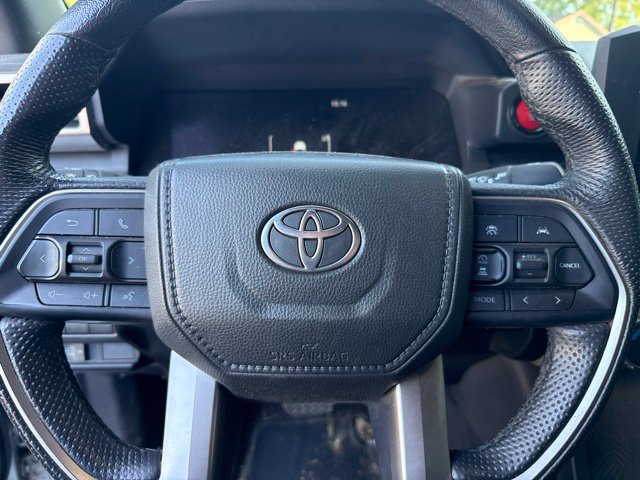 Used 2025 Toyota Tacoma TRD Off-Road AWD/4WD image 15