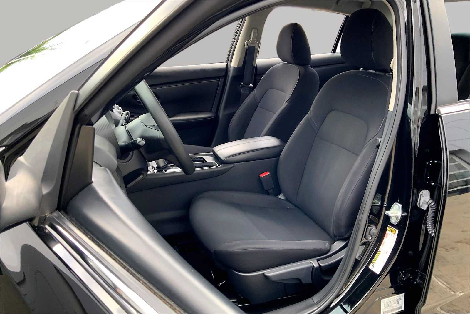 Used 2024 Nissan Sentra S FWD image 9
