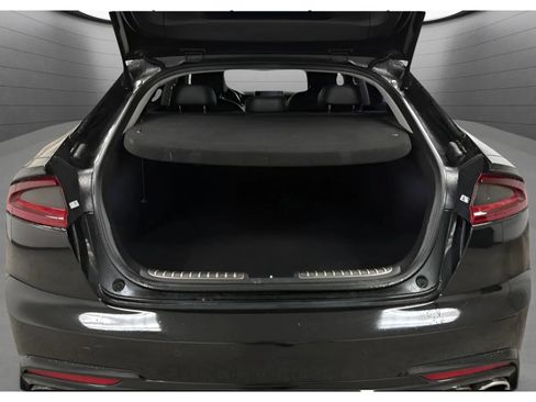 Used 2018 Kia Stinger RWD image 19