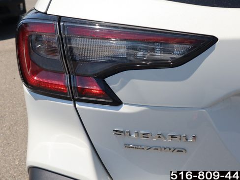 Used 2025 Subaru Outback Limited AWD/4WD image 32