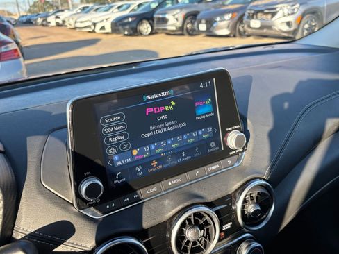 Used 2025 Nissan Sentra SV image 21