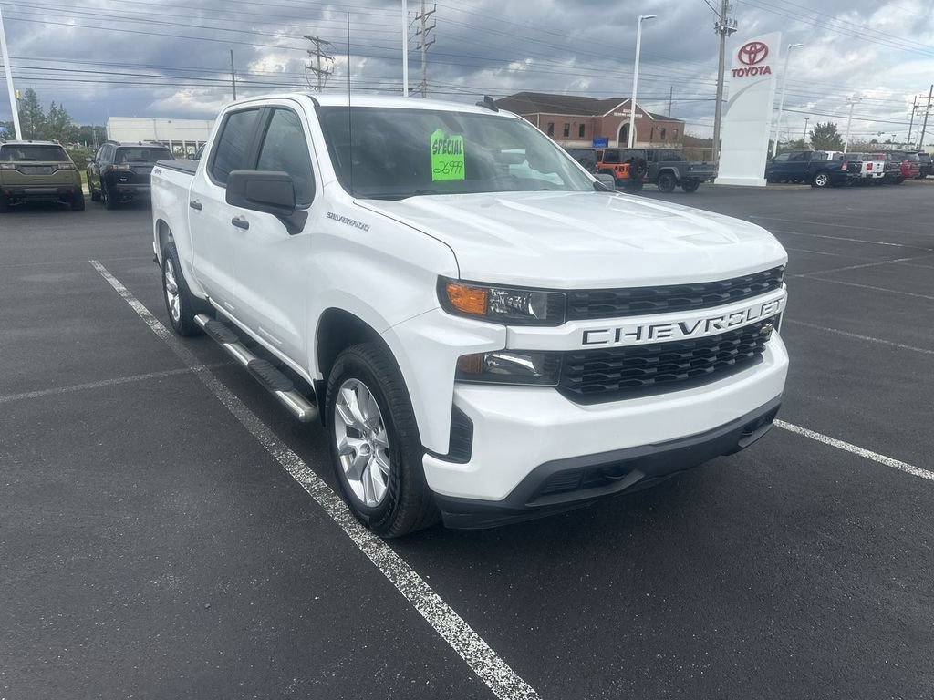 Used 2020 Chevrolet Silverado 1500 Custom w/ Custom Value Package AWD/4WD image 1