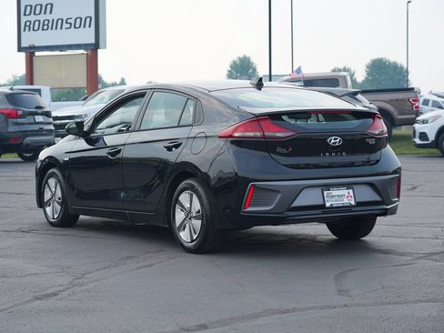 Used 2020 Hyundai Ioniq Blue FWD image 5