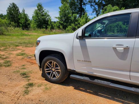 Used 2021 Chevrolet Colorado W/T RWD image 19