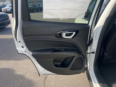 New 2026 Jeep Compass Limited image 15