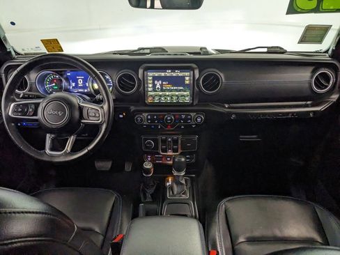 Used 2023 Jeep Wrangler Unlimited Rubicon 4xe w/ Steel Bumper Group AWD/4WD image 7