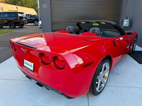 Used 2006 Chevrolet Corvette Convertible w/ Preferred Equipment Group image 20