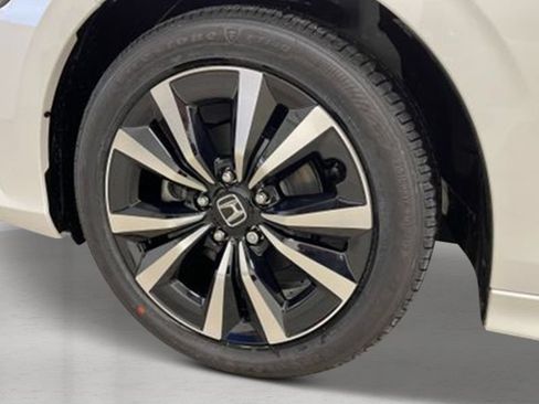 Used 2024 Honda Civic EX image 12