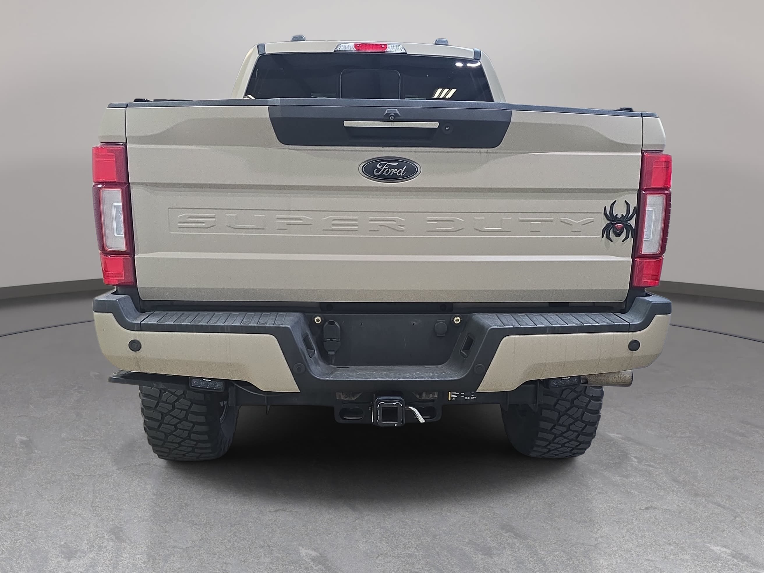 Used 2022 Ford F250 Lariat w/ Black Appearance Package AWD/4WD image 7