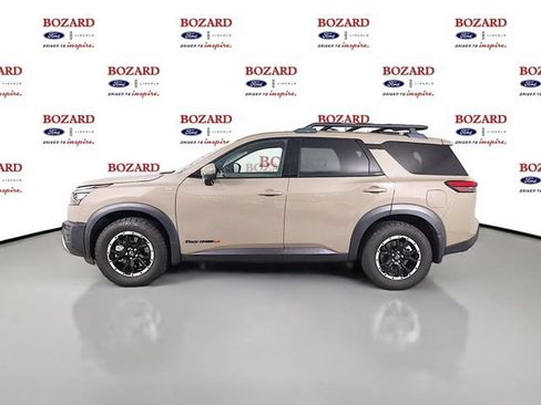 Used 2025 Nissan Pathfinder Rock Creek AWD/4WD image 5