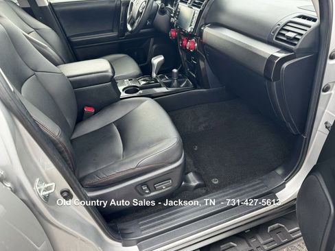 Used 2022 Toyota 4Runner TRD Off-Road Premium image 23