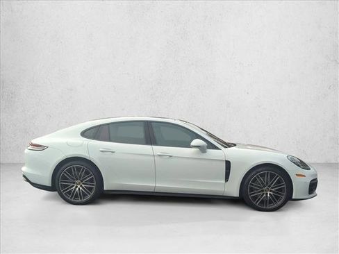 Used 2022 Porsche Panamera 4 w/ Premium Package image 6