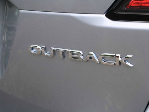 New 2025 Subaru Outback Limited image 9